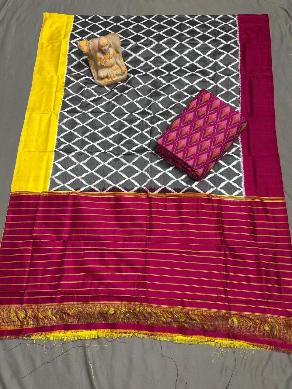 Salwar Set - PSRGY16-SDSTCFTDD-09